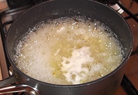 отварить дынную массу с сахаром