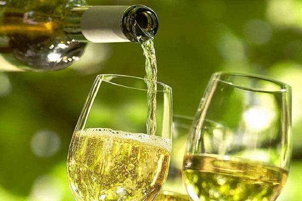 Дынное вино: 6 простых домашних рецептов